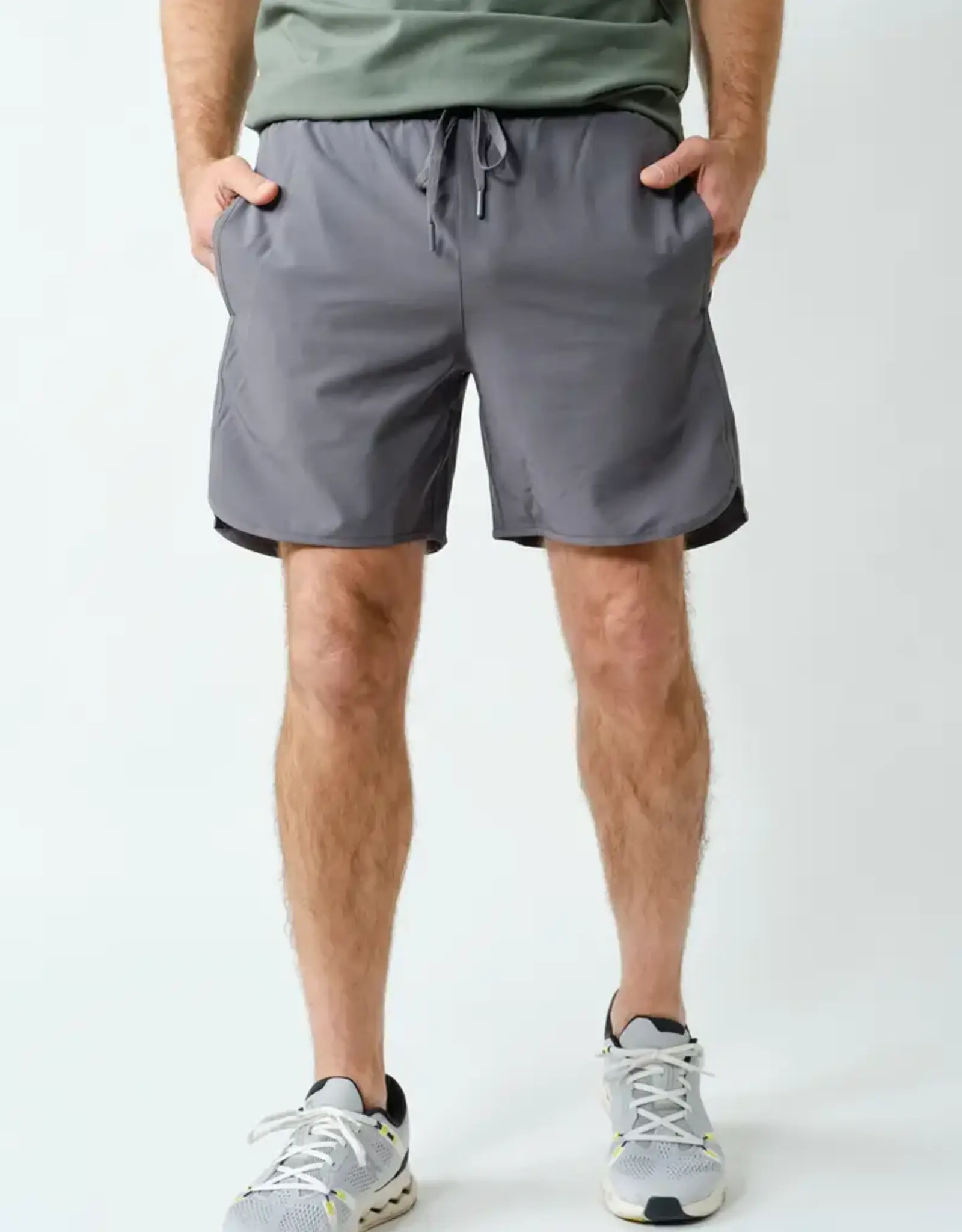 Mono B Wave Accent Essential Active Shorts