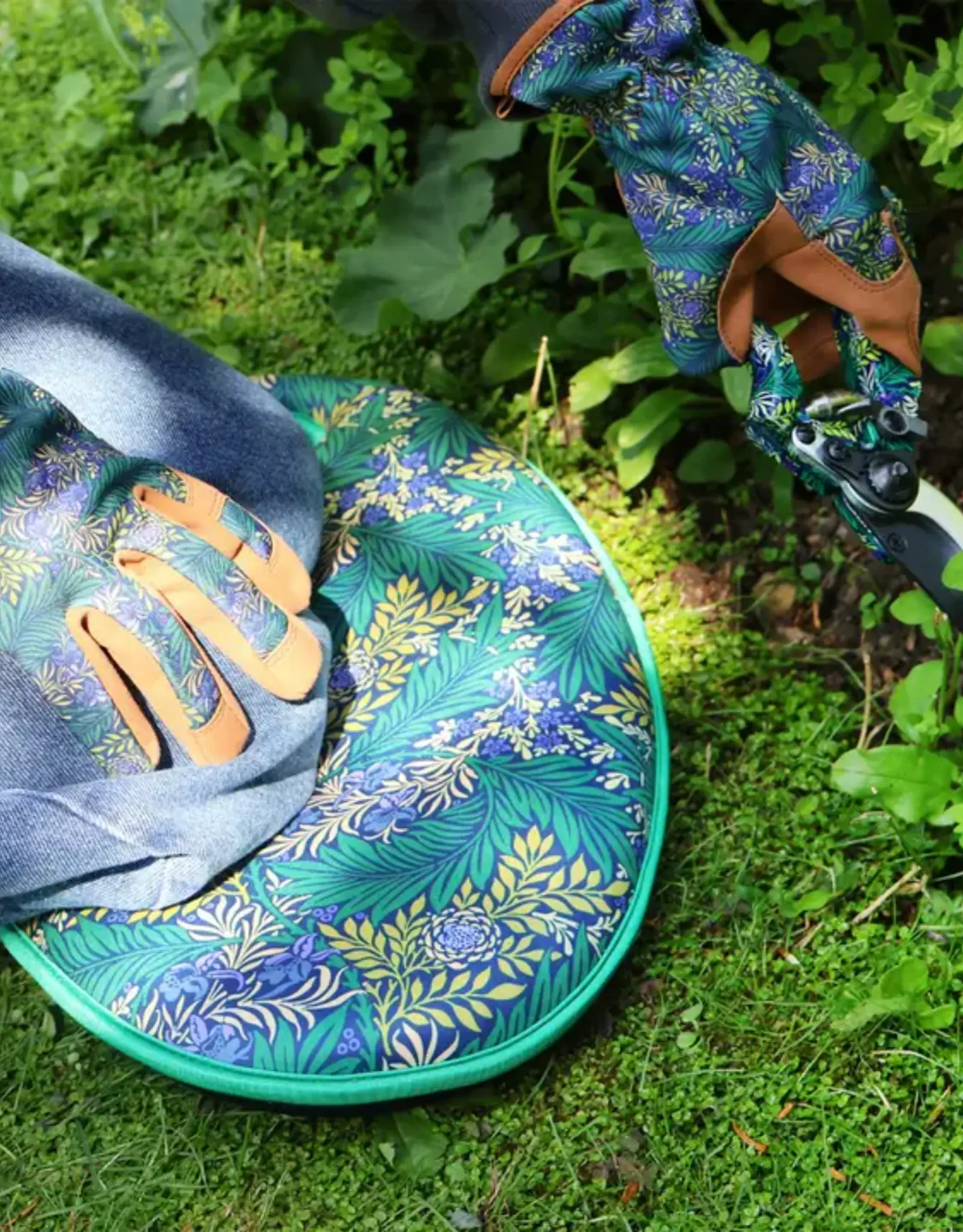 Robert Frederick Ltd Women's Gardening Foam Kneeler, Purple