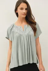 Flutter Crinkly Woven Blouse