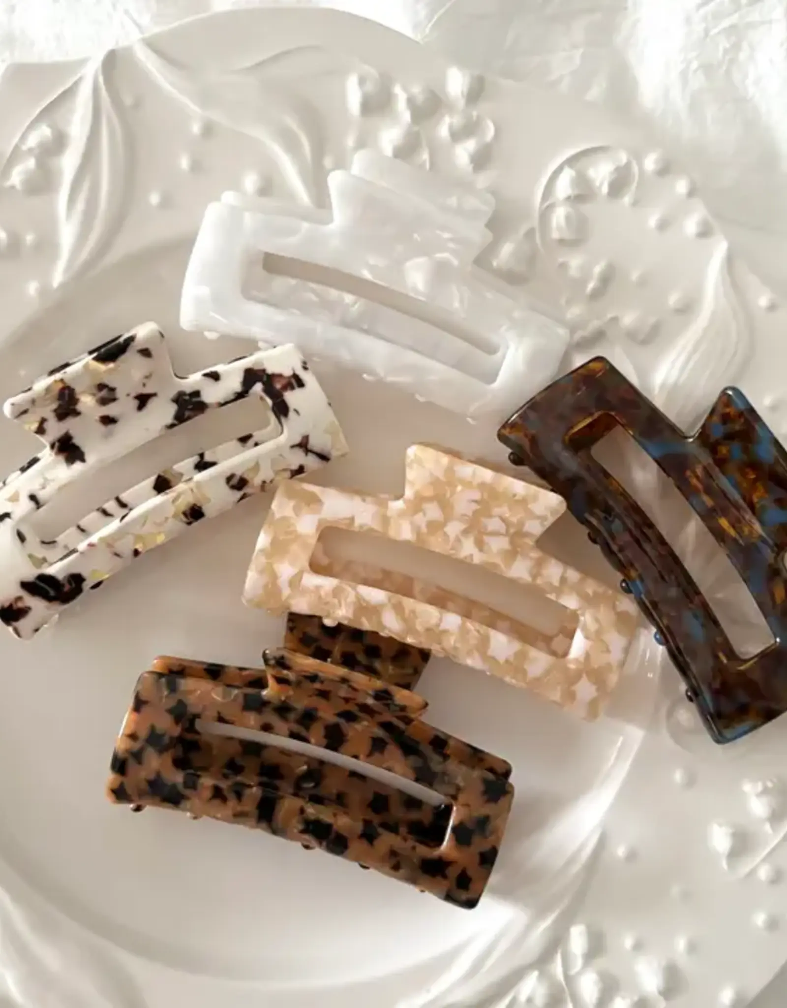 LoveLina Medium Claw Clips, Asstd