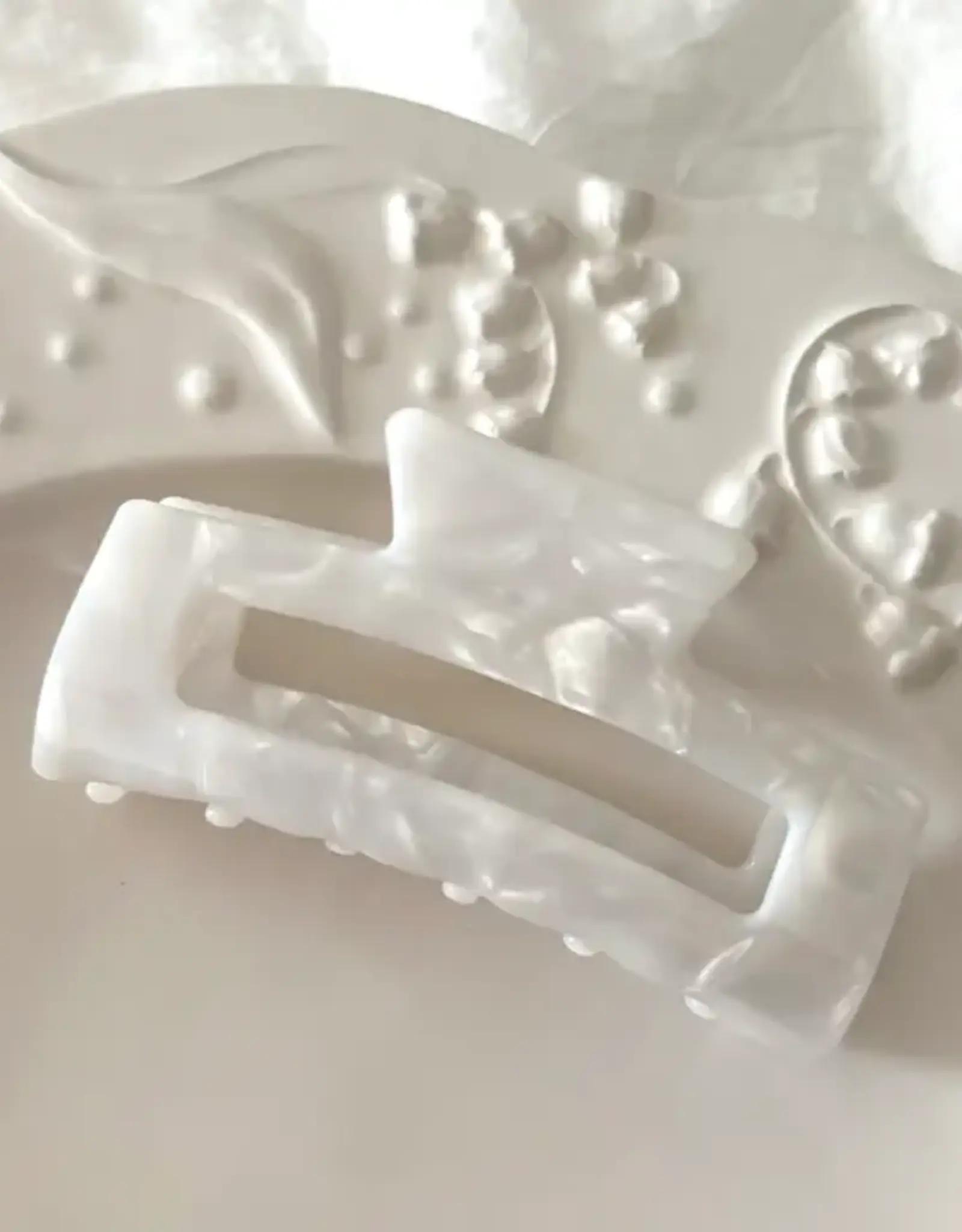 LoveLina Medium Claw Clips, Asstd