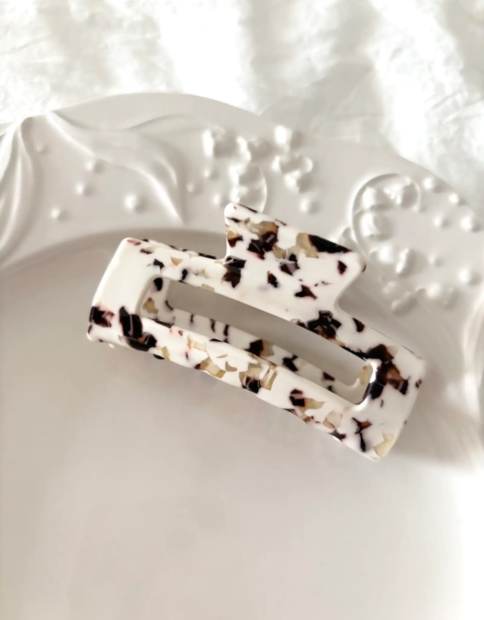 LoveLina Medium Claw Clips, Asstd