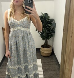 In Loom Lace Floral Sleeveless Maxi Dress