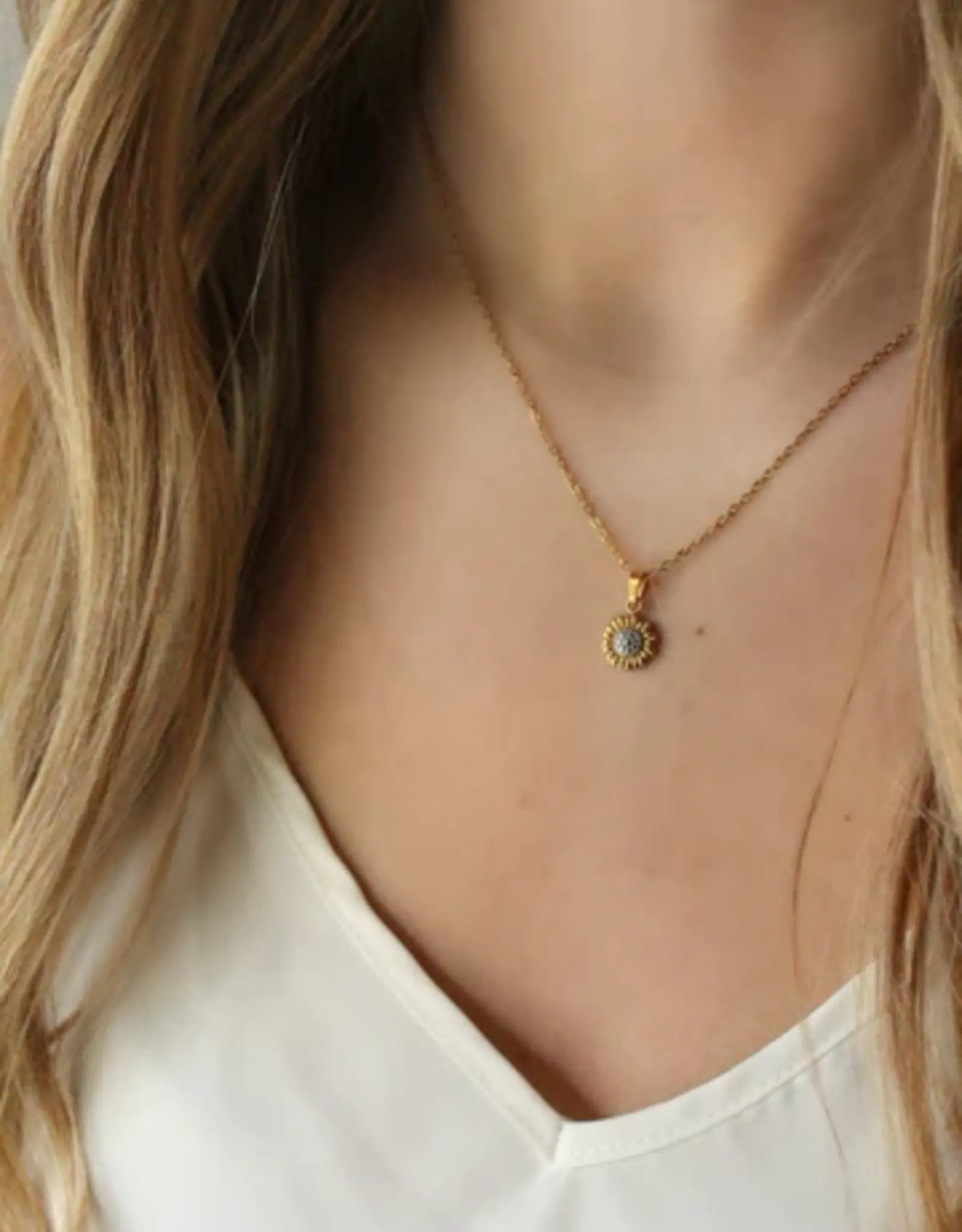 Sweet Three Designs Daisy Dukes Necklace