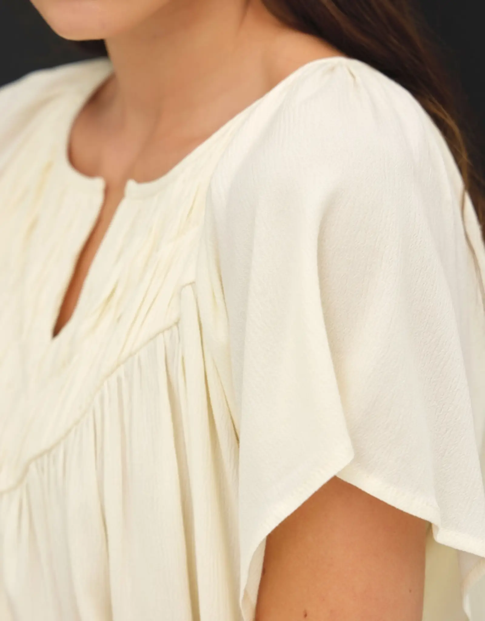 Flutter Crinkly Woven Blouse