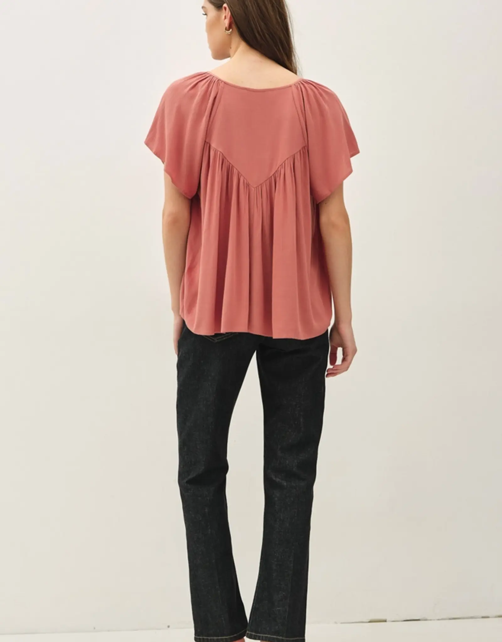 Flutter Crinkly Woven Blouse