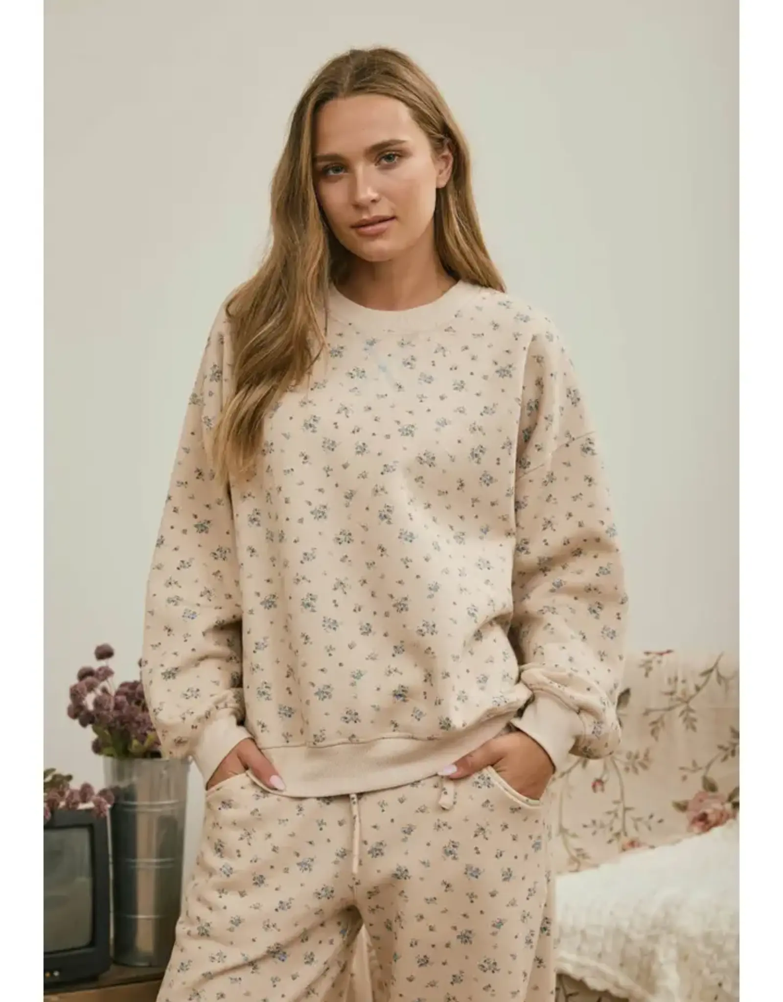 Blu Pepper Disty Floral Boxy Crew Neck