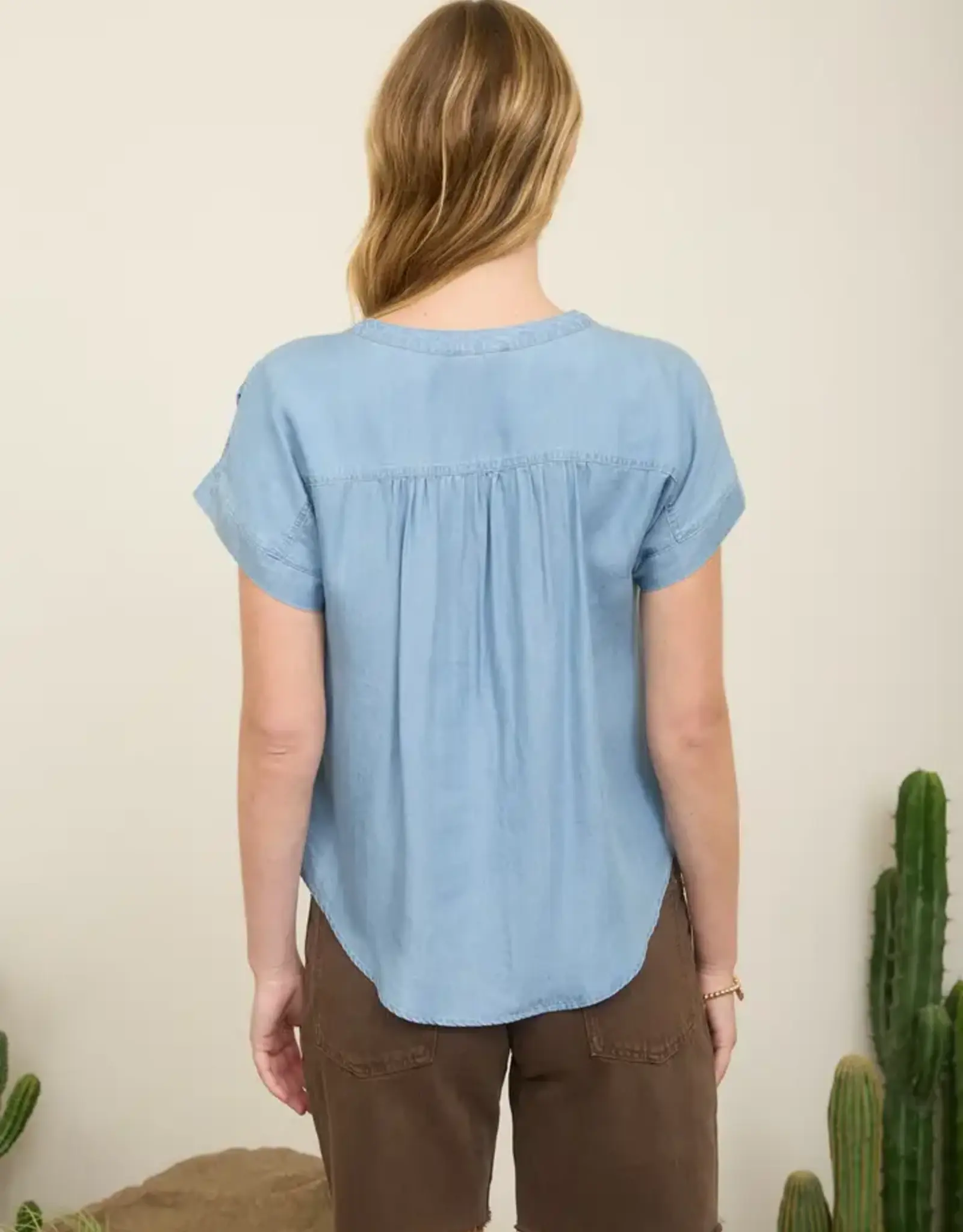 Blu Pepper Henley Ruched Short Sleeve Top