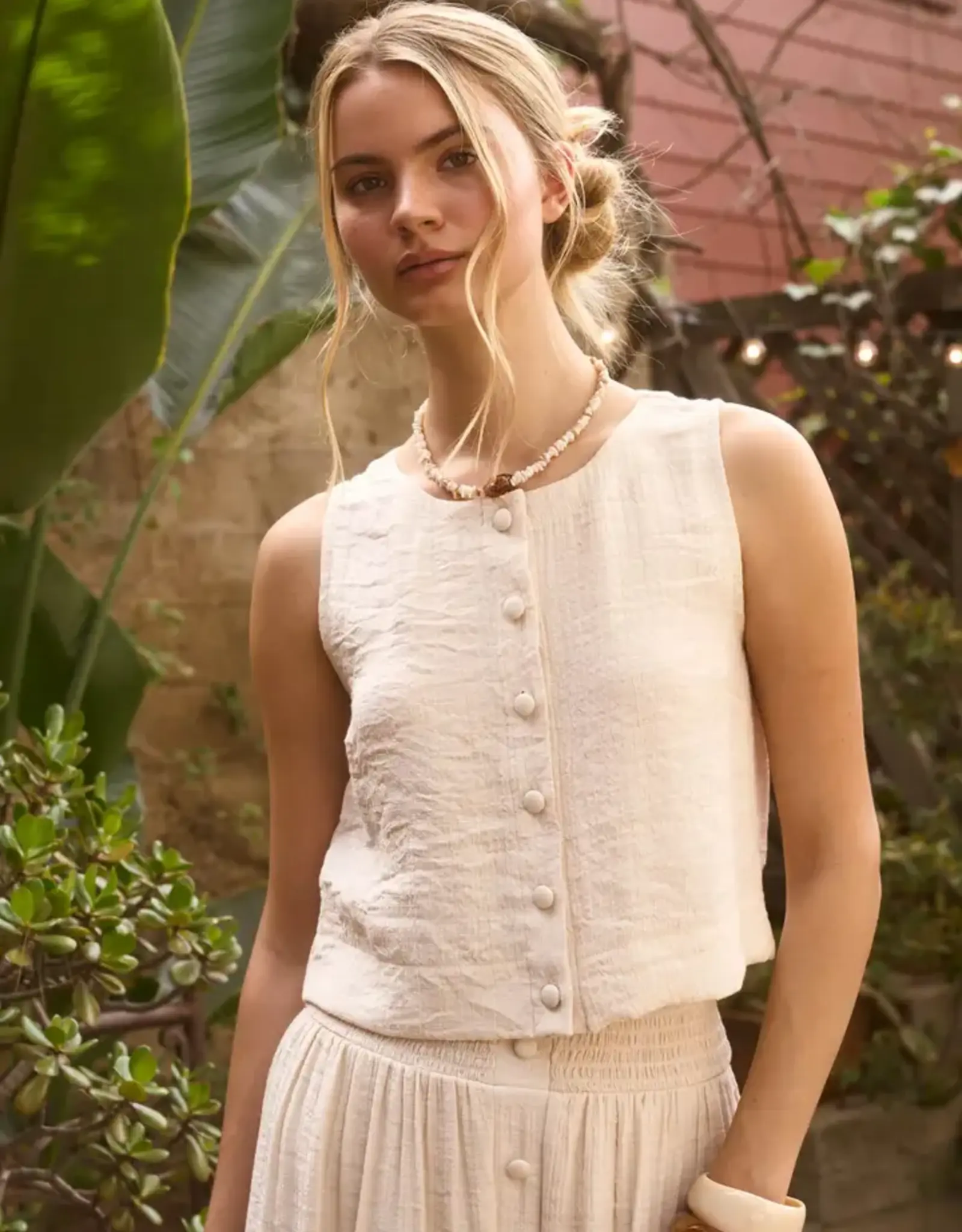 Blu Pepper Textured Button Down Sleeveless Top