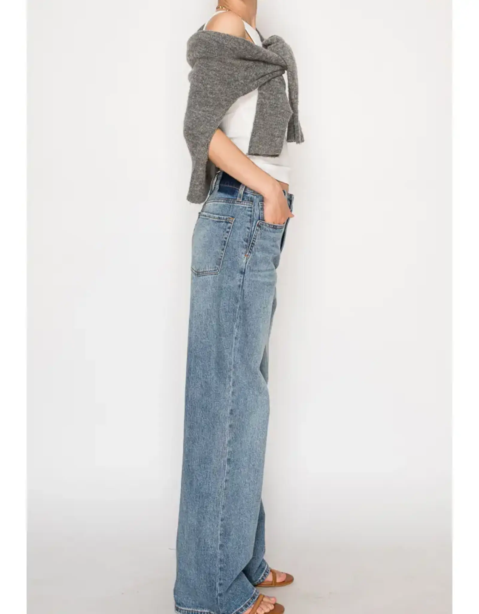 Artemis Vintage Ultra High Rise 90's Straight Jeans