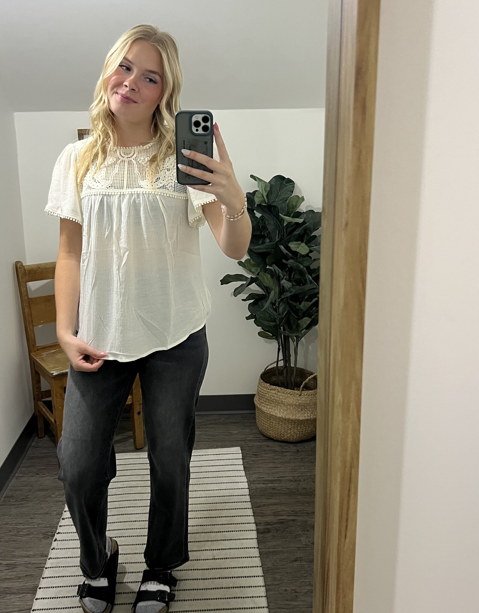 Blu Pepper Lace Short Sleeve Top