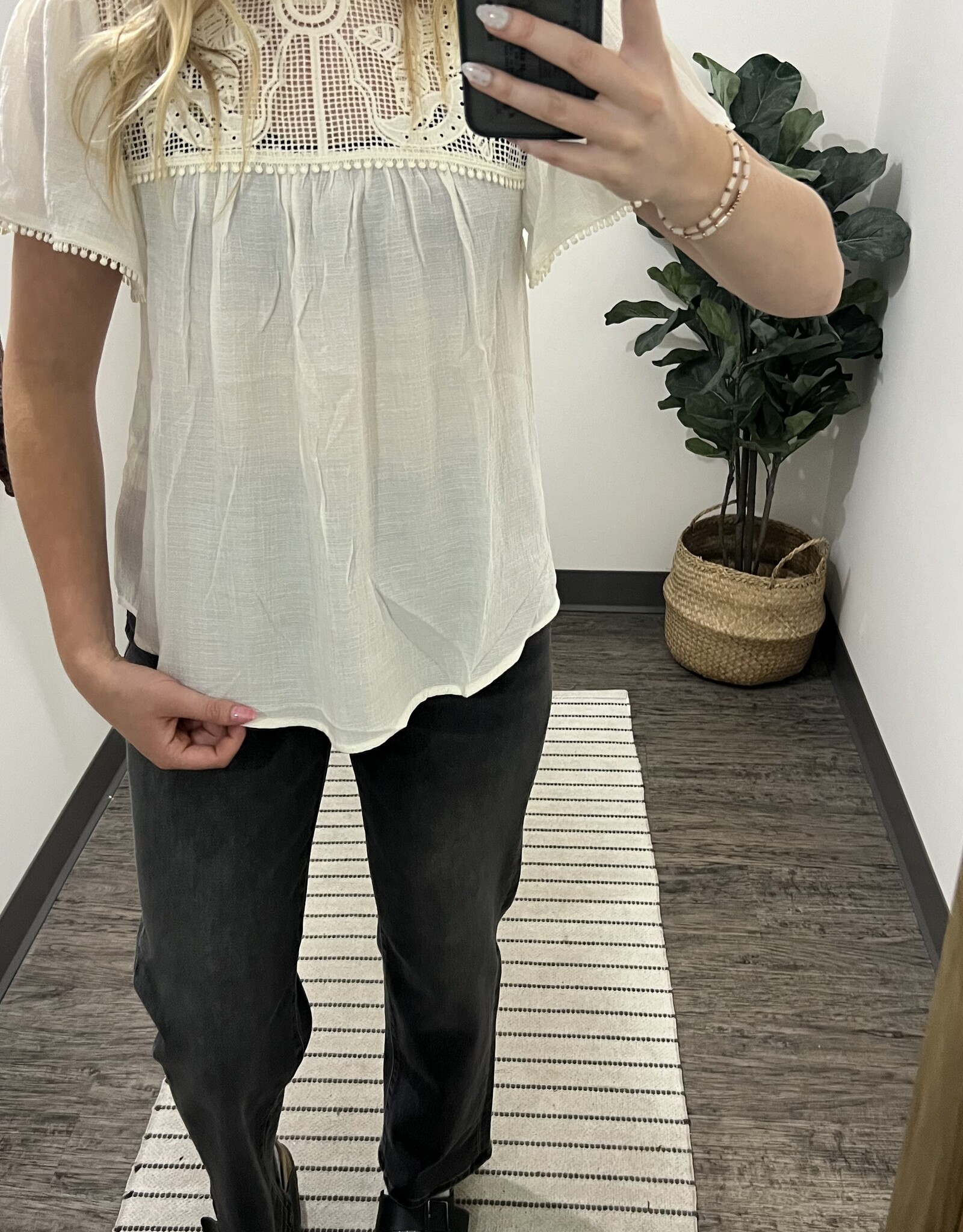 Blu Pepper Lace Short Sleeve Top