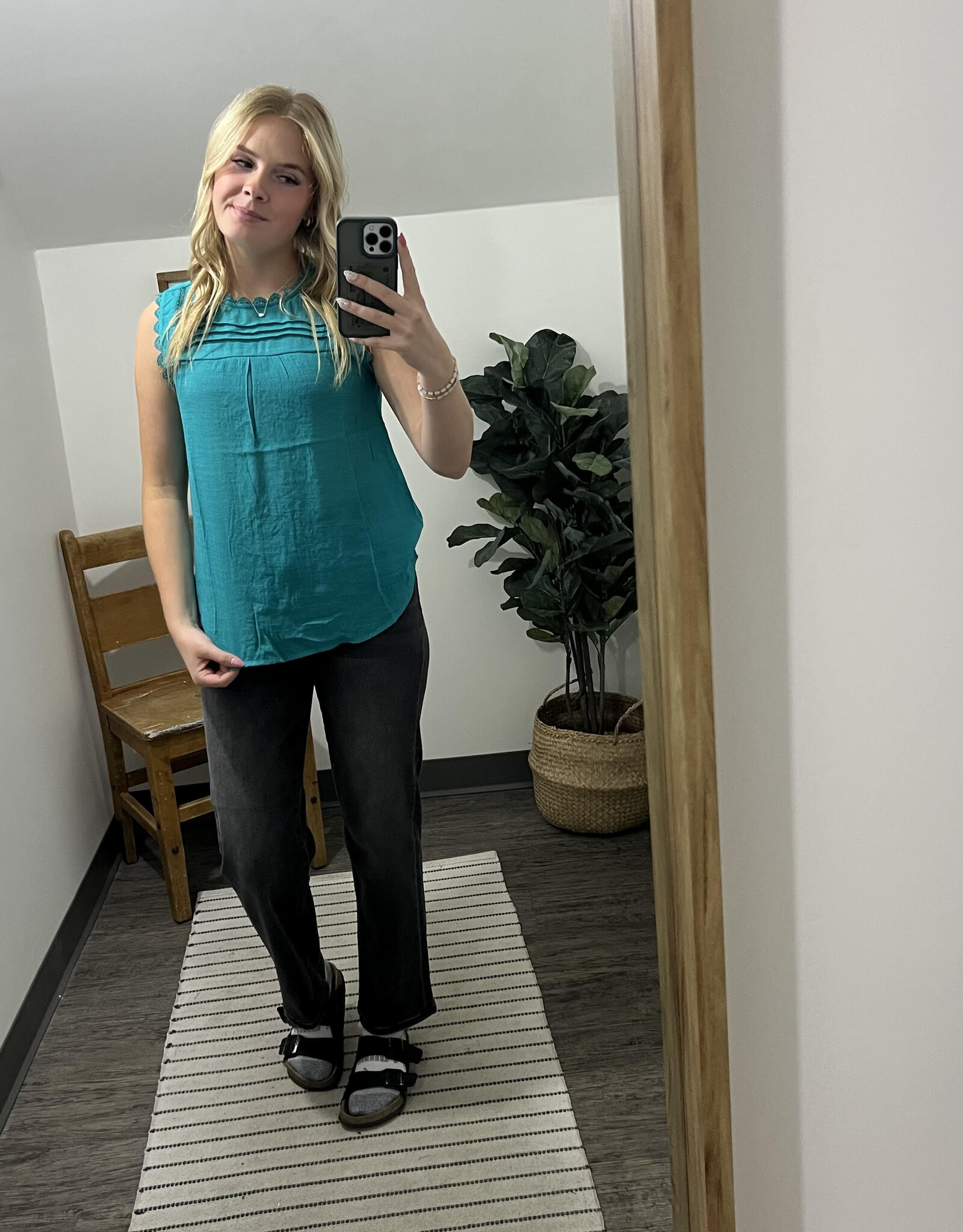 Blu Pepper Sleeveless Lace Edge Top