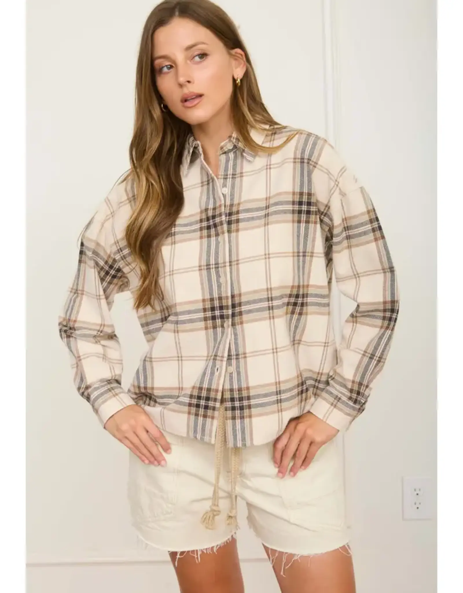 J.O.A Plaid Boxy Collared Button Down Long Sleeve