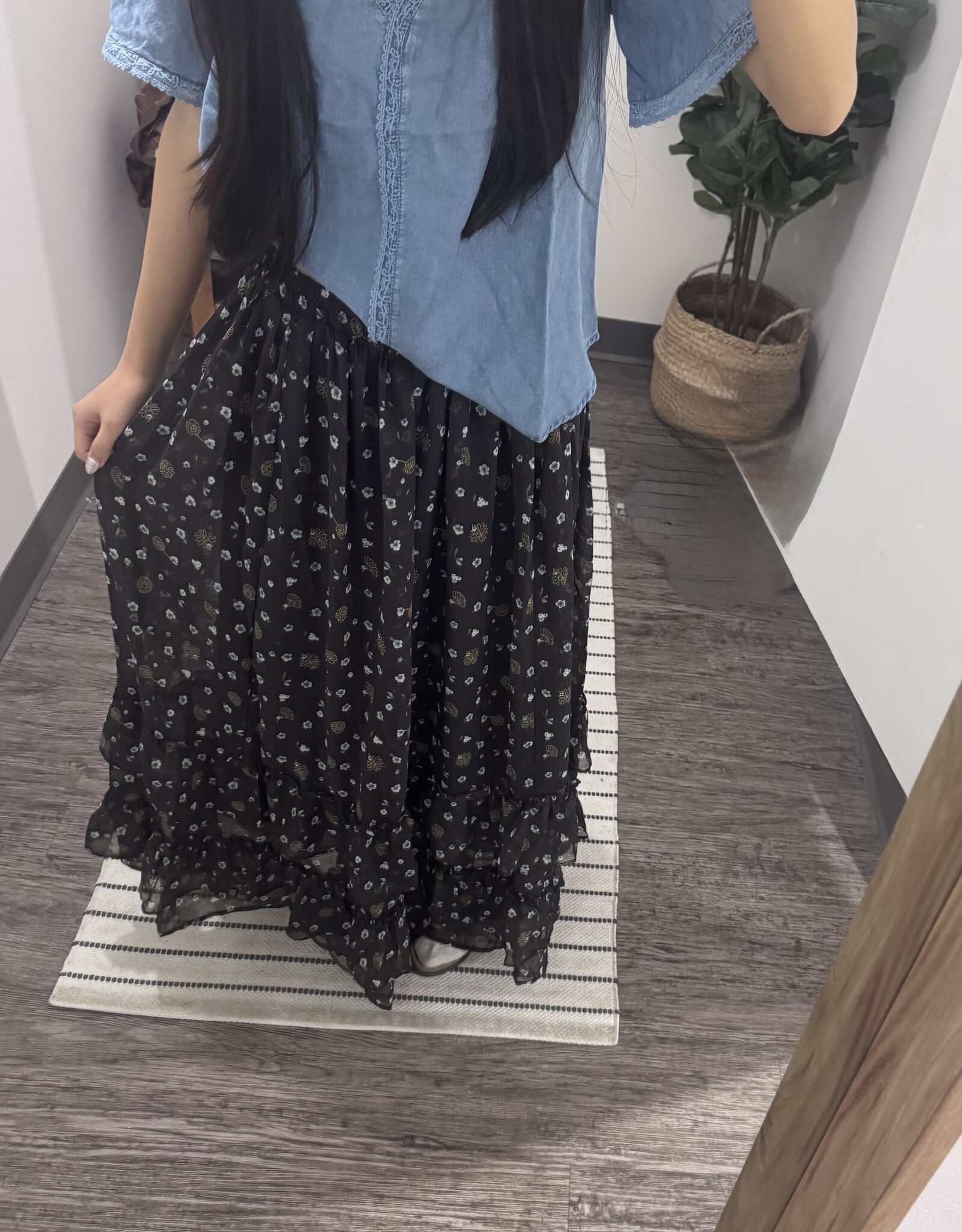 Blu Pepper Floral Ruffled Tiered Midi Skirt