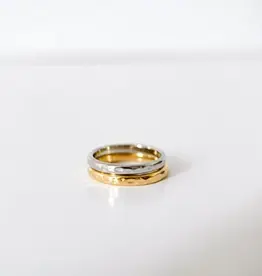 Sweet Three Designs Reflect Ring