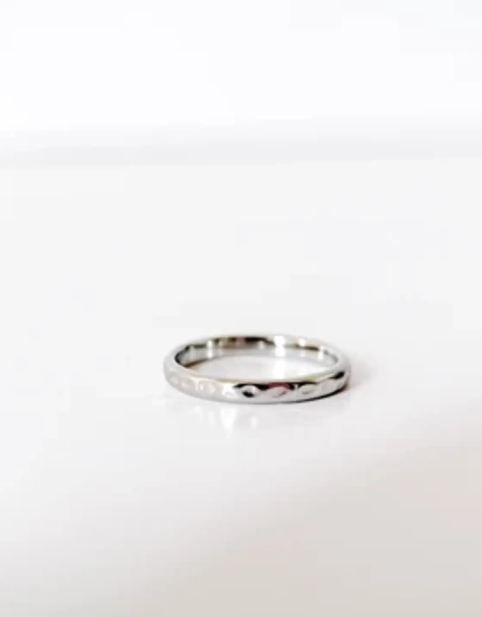 Sweet Three Designs Reflect Ring