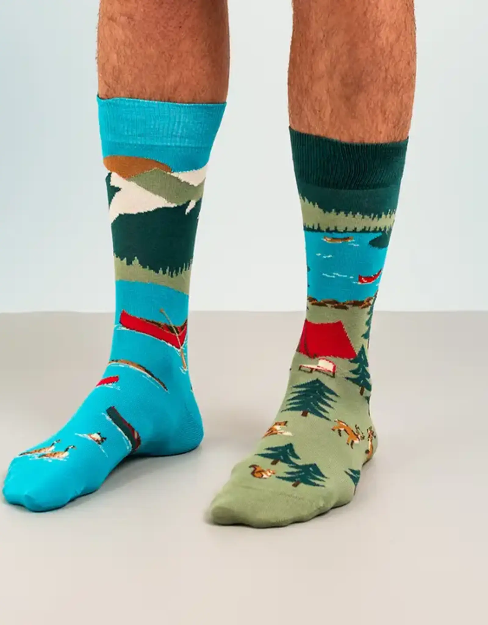 Friday Sock  Co Men's Mid-Calf Socks, Canada Mountain