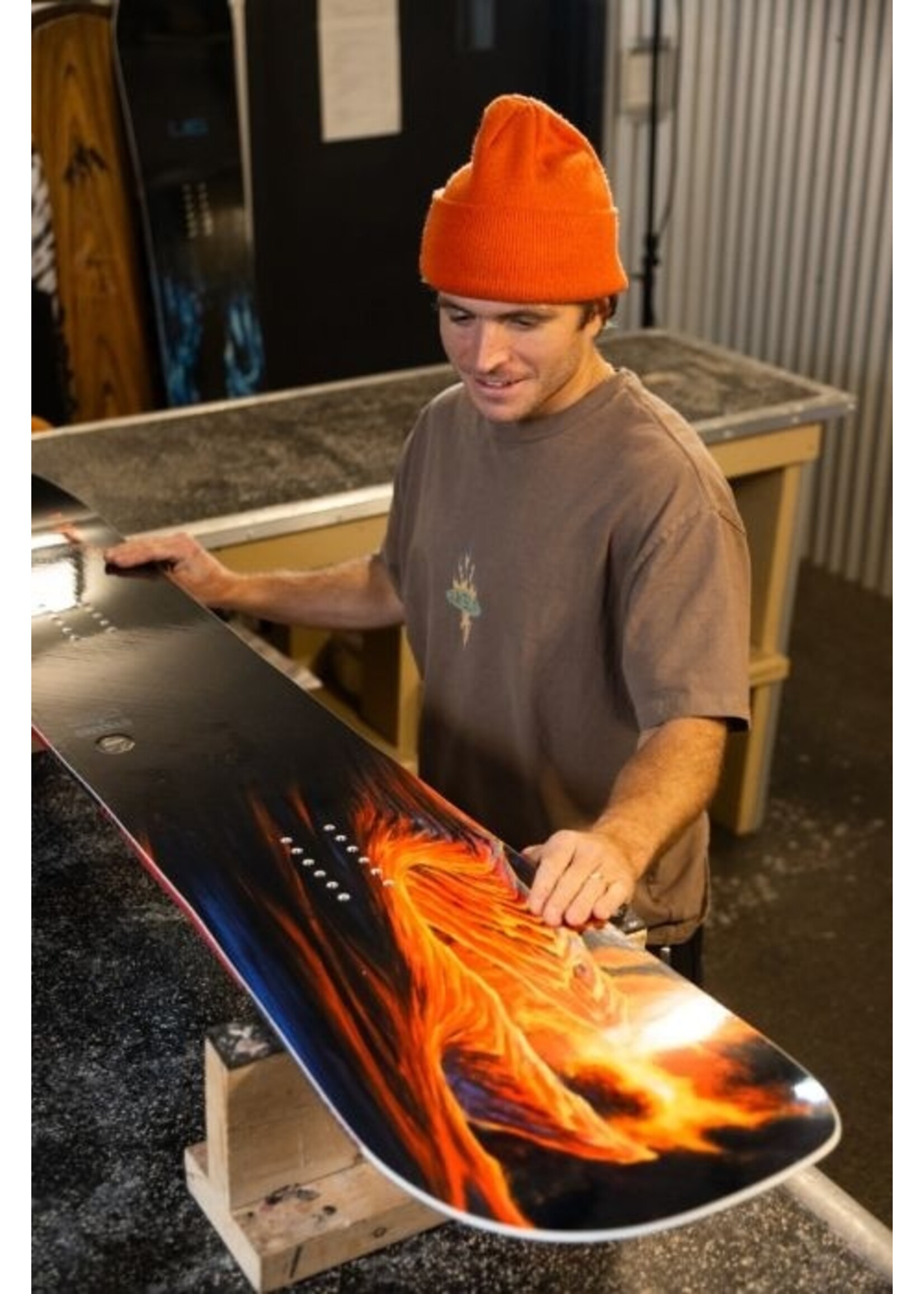 Lib Tech Men's Dynamo Snowboard 2025 - Pathfinder of WV