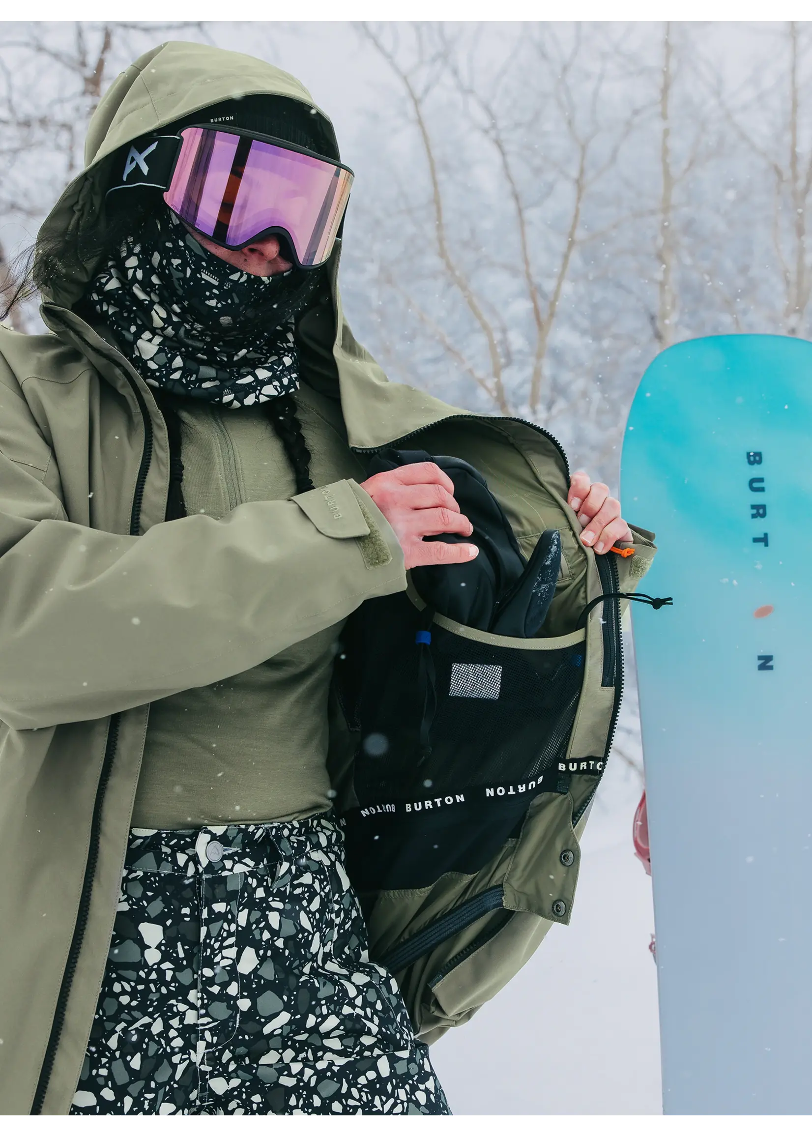 x-girl × BURTON ZENANA JACKET Sサイズ エックスガール×バートン、初のコラボはスノーボードウェア