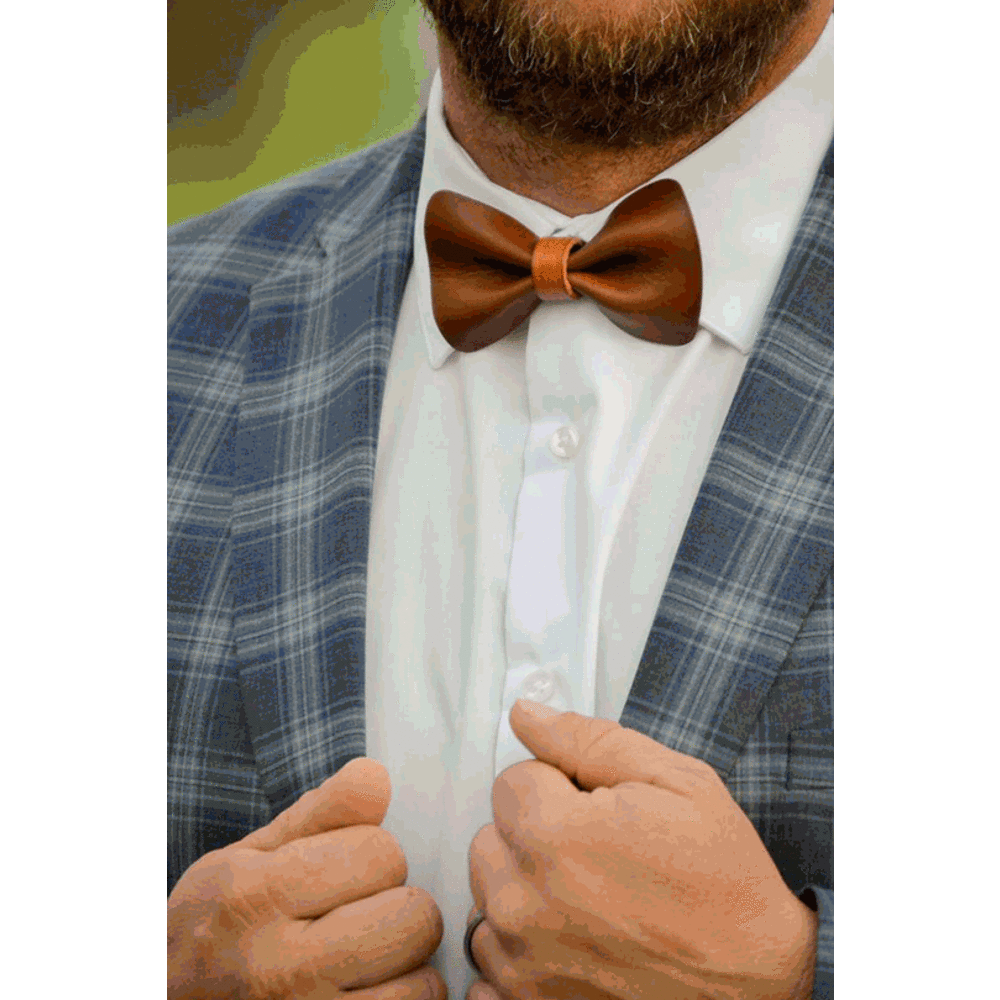 Leather Bow Tie QLTBOW Quillin Leather Tack Inc Leather bow tie qltbow quillin leather tack inc