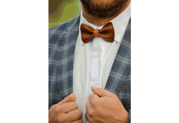 Leather Bow Tie/QLTBOW