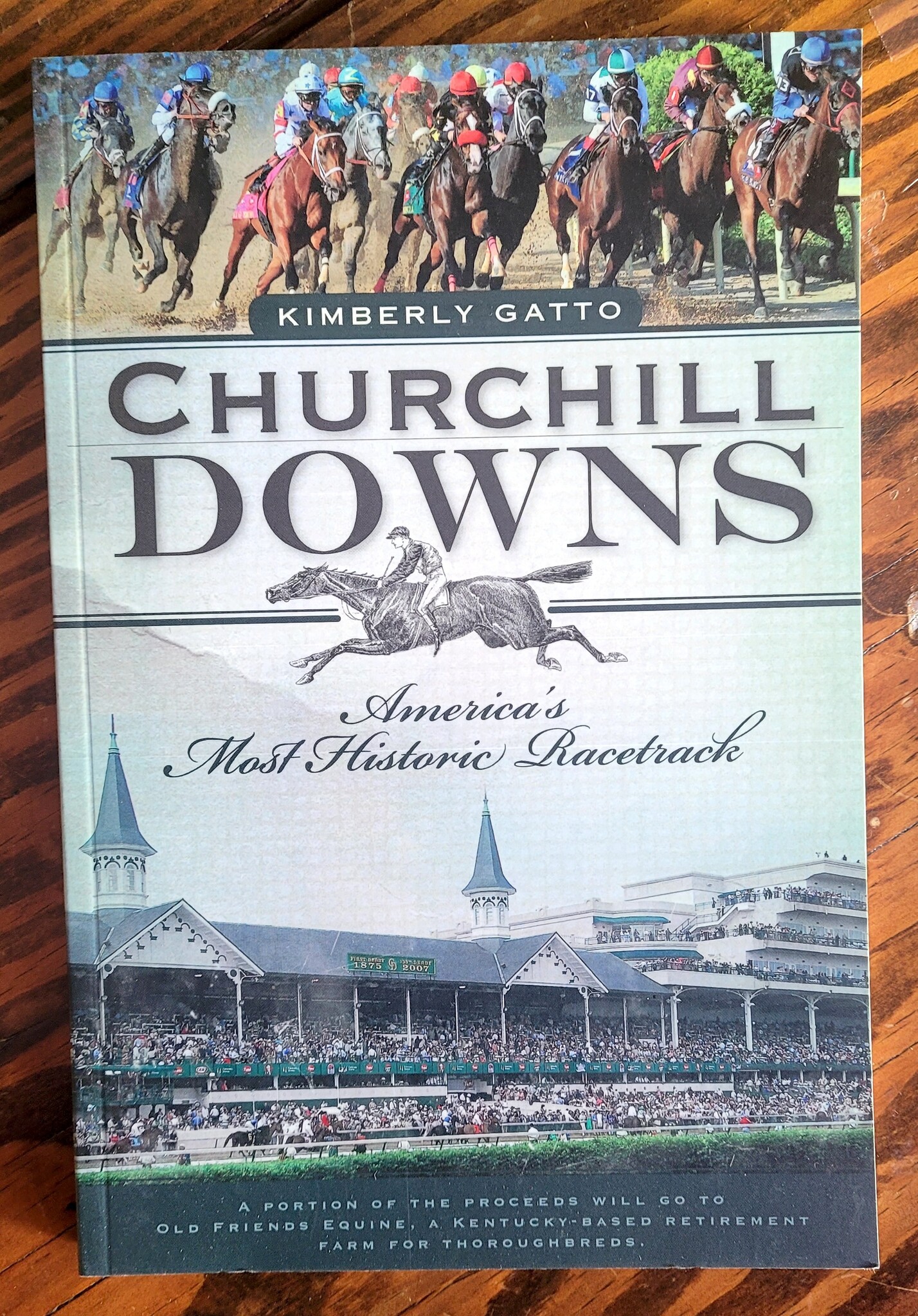 Churchill Downs: America's Most Historic Racetrack/10-436