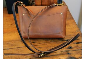 Leather Crossbody Bag/10-516