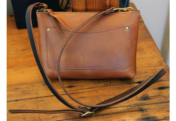 Leather Crossbody Bag/10-516
