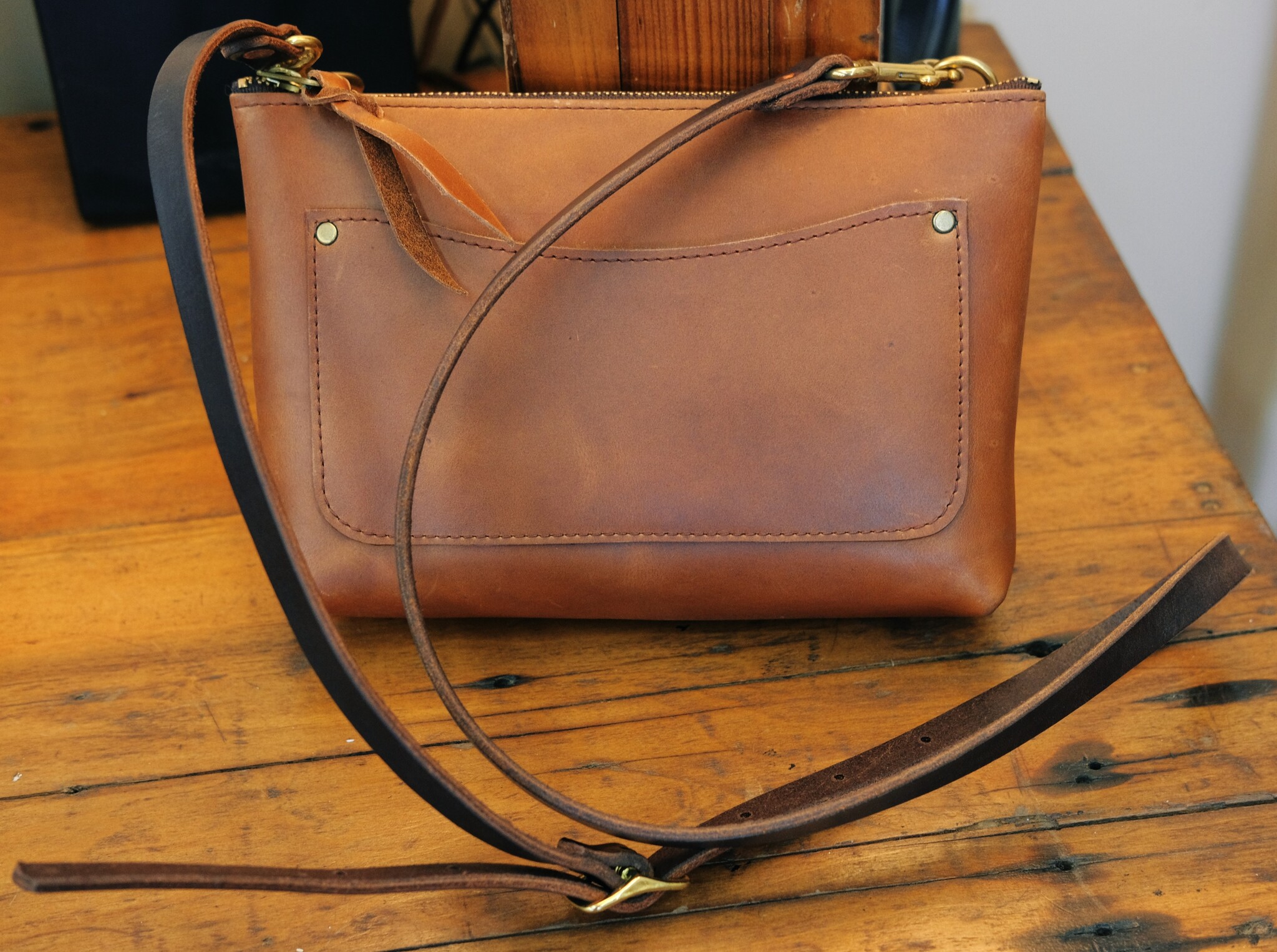 Leather Crossbody Bag/10-516