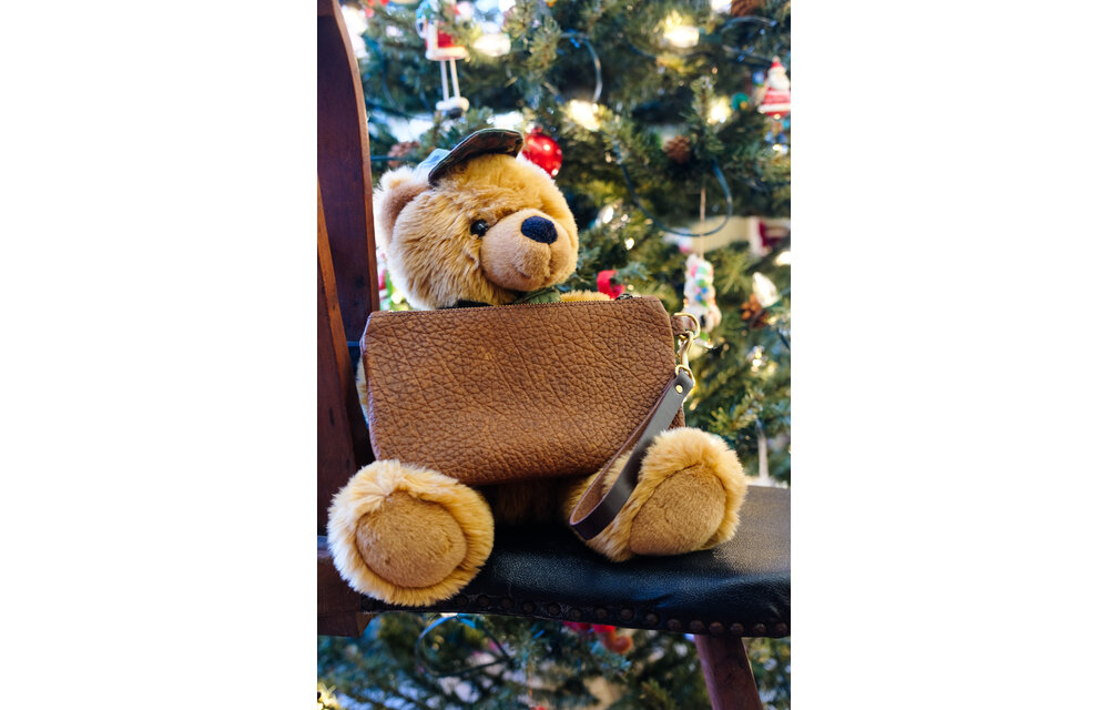 Leather Clutch Wristlet/10-453