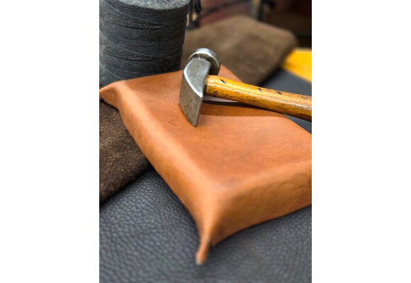 Percy's Bar Leather Valet