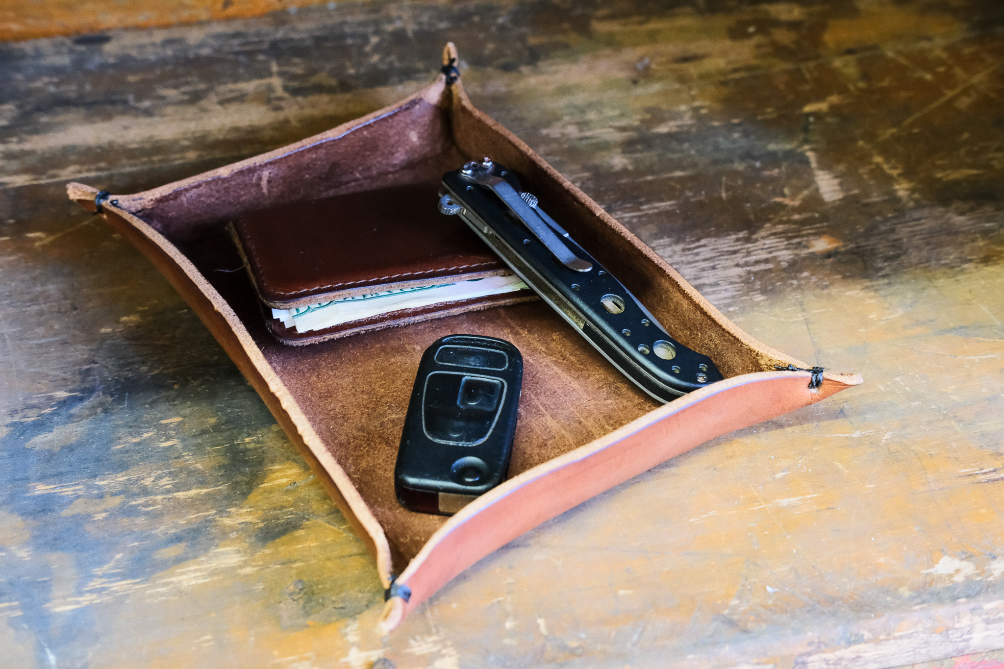 Percy's Bar Leather Valet