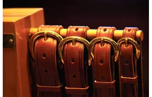 1 1/2"  Creased Halter Plate Belt