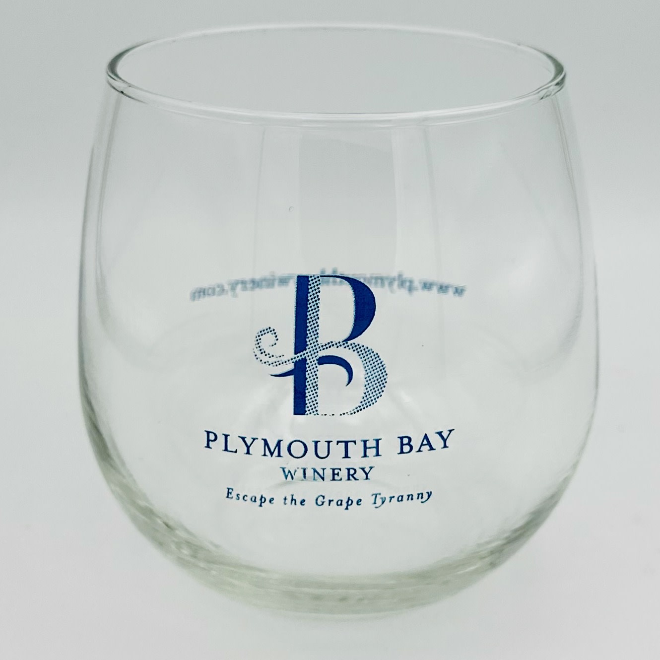 https://cdn.shoplightspeed.com/shops/626542/files/60065744/plymouth-bay-winery-wine-glass-stemless-glass-pbw.jpg