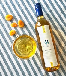 Apricot Bay Wine, 750 ml