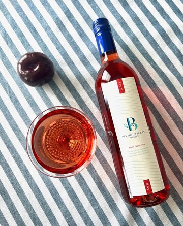 Plum Bay Wine, 750 ml