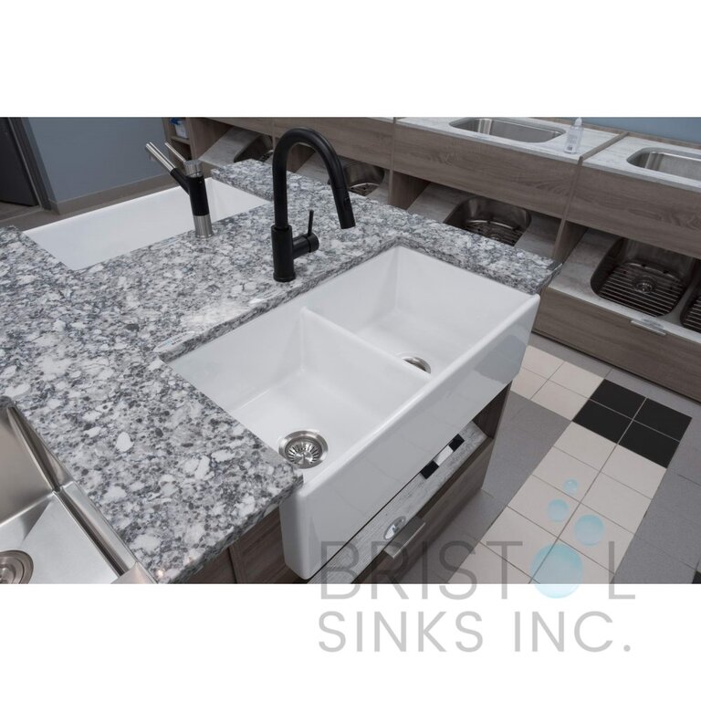 Kitchen Sink Double à tablier White lustré 33''x18'' Bristol BF-101