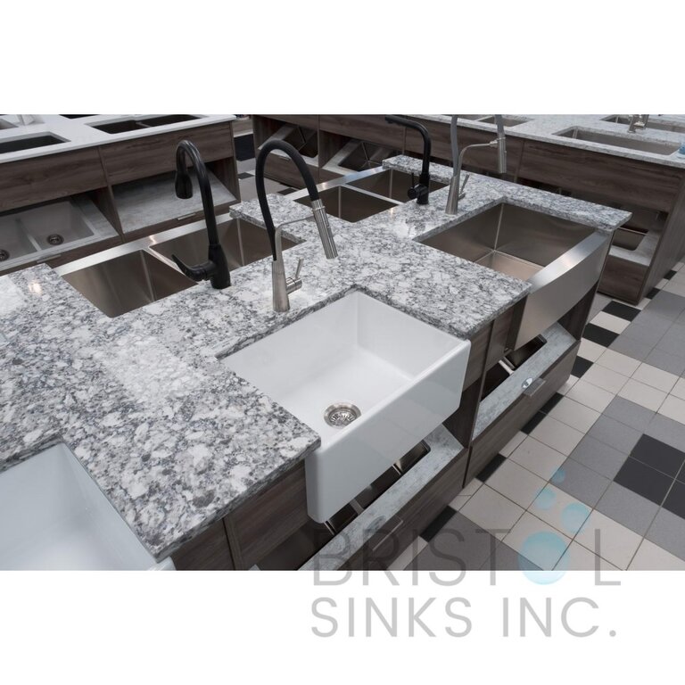Kitchen Sink Single à tablier White lustré 24''x18'' Bristol BF-102