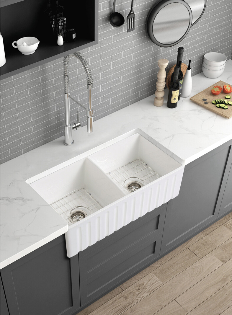 White Double Apron Kitchen Sink Vivia Series 33''x18''