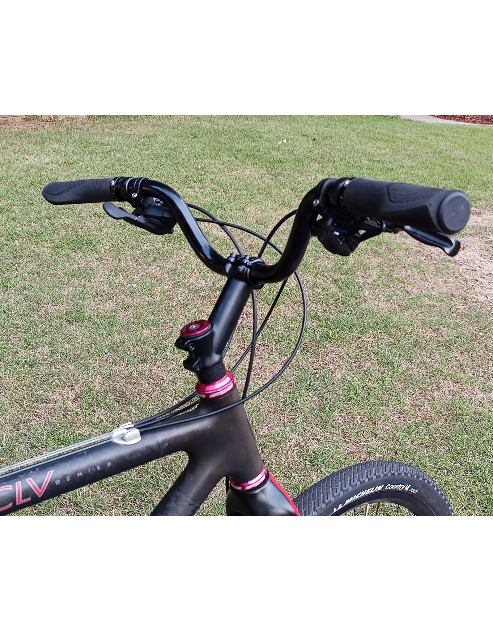 USED Trek 9800 19.5" Nude Carbon