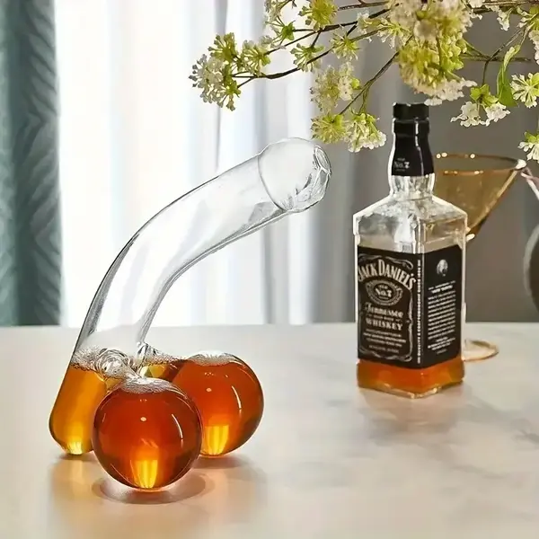 "O" HEAVENS WINE AERATOR GLASS PENIS