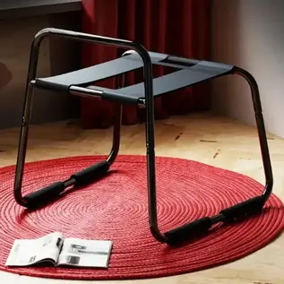 "O" HEAVENS "O" HEAVENS CHAIR W/ATTACHMENT BASE RED BLACK