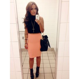 "OH" PENCIL SKIRT S/M CORAL