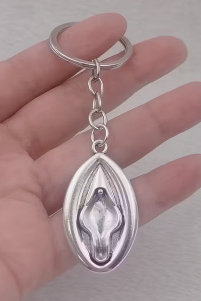 "O" HEAVENS VAGINA KEYCHAIN STAINLESS STEEL