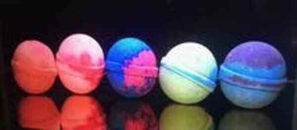 ITS THE BOMB BATH BOMB VARIETY SCENT
