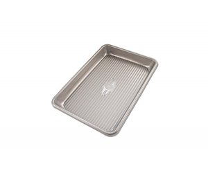 https://cdn.shoplightspeed.com/shops/626597/files/19152122/300x250x2/usa-pans-mini-sheet-pan-6x9x1.jpg