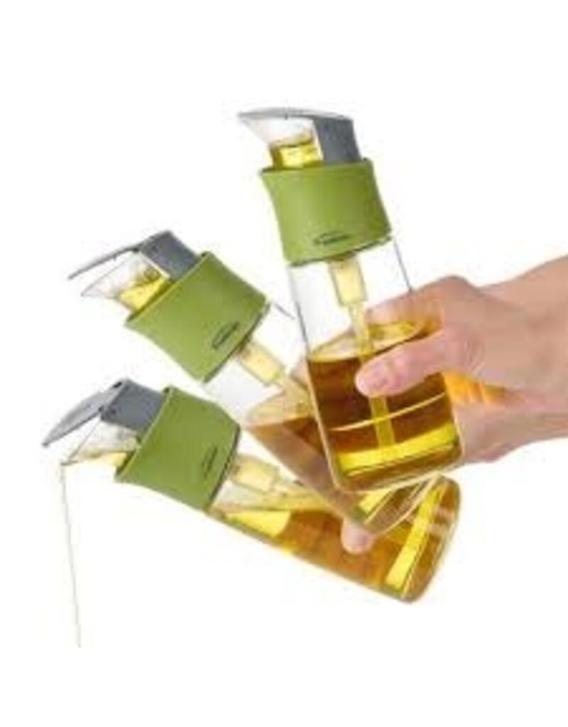 Trudeau Press and Measure Oil Bottle