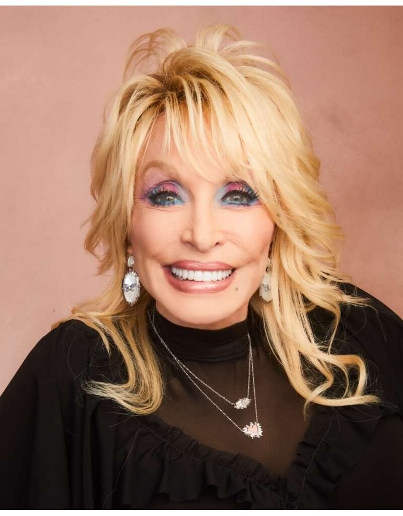 Kendra Scott Dolly Parton Ari Heart Necklace