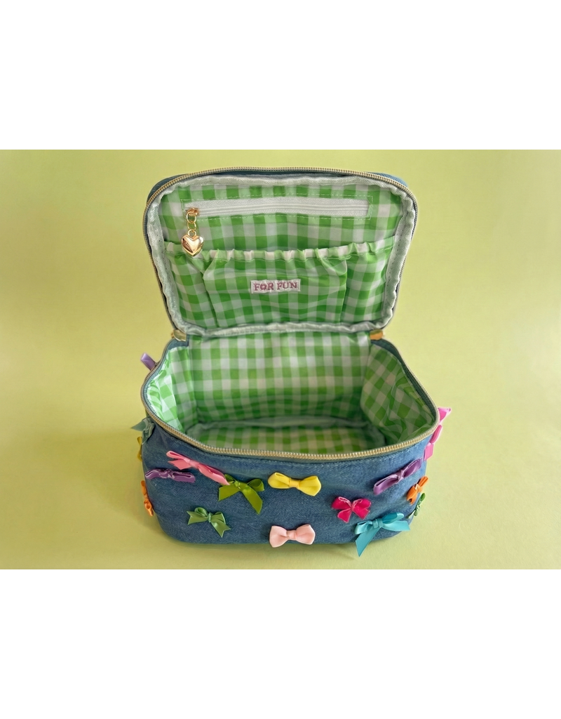 Taylor Elliott Designs Bella Denim/Bow Train Case
